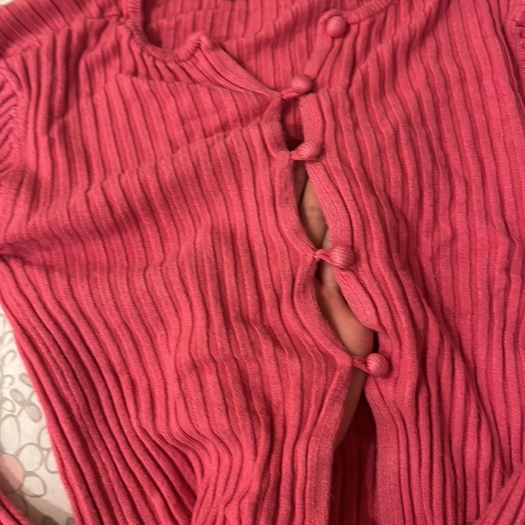 Stretchy crop pink sweater - Picture 3 of 3